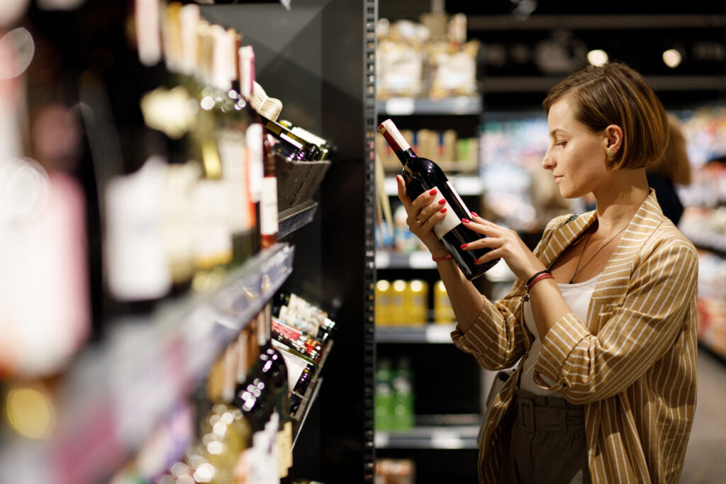 【ソムリエ直伝】どのワインを買う？お店での赤ワイン選びで気にしておきたいポイント